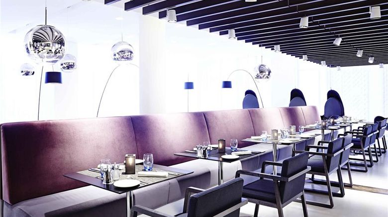 <b>Novotel London Brentford Restaurant</b>. Images powered by <a href="https://iceportal.shijigroup.com/" title="IcePortal" target="_blank">IcePortal</a>.