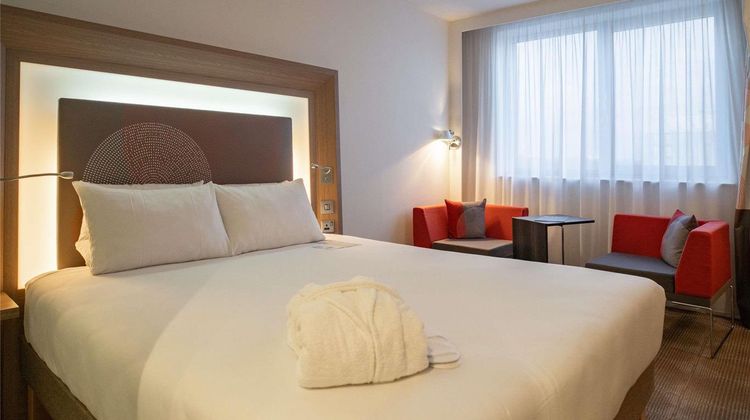 Novotel London Brentford Room