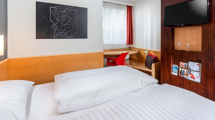 Ibis Kassel Melsungen Room