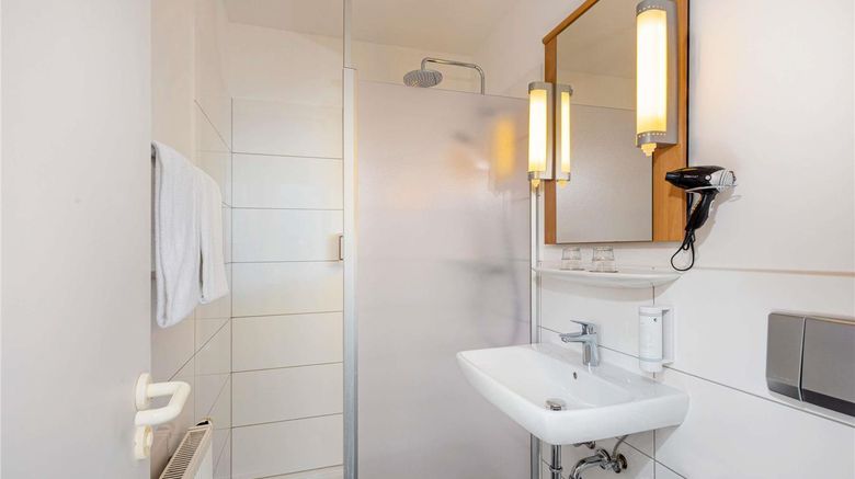 <b>Ibis Kassel Melsungen Room</b>. Images powered by <a href="https://iceportal.shijigroup.com/" title="IcePortal" target="_blank">IcePortal</a>.