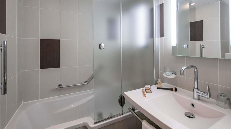 Ibis Styles Nice Aeroport Arenas Room