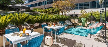Ibis Styles Nice Aeroport Arenas Exterior