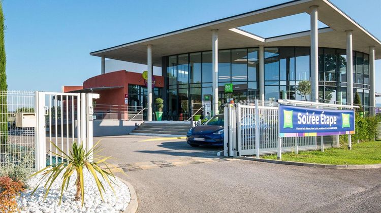 Ibis Styles Pertuis Other