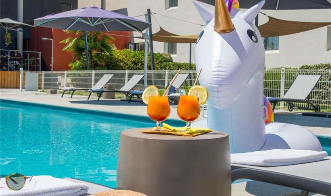 Ibis Styles Pertuis Exterior