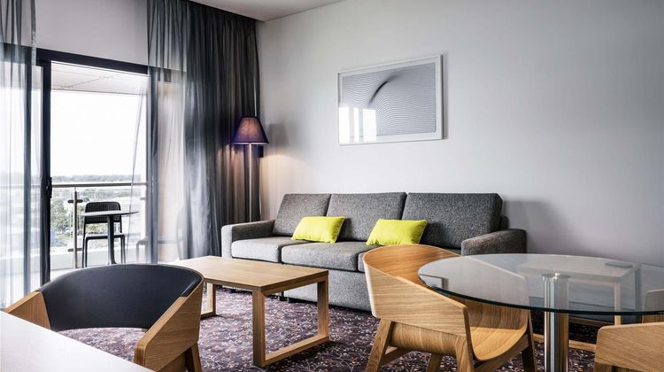 Mercure Sydney Liverpool Room