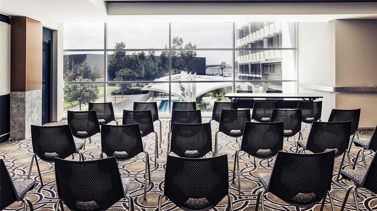 Mercure Sydney Liverpool Meeting