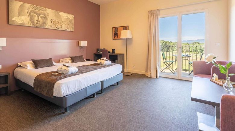 <b>Mercure Aix en Provence Ste Victoire Room</b>. Images powered by <a href="https://iceportal.shijigroup.com/" title="IcePortal" target="_blank">IcePortal</a>.