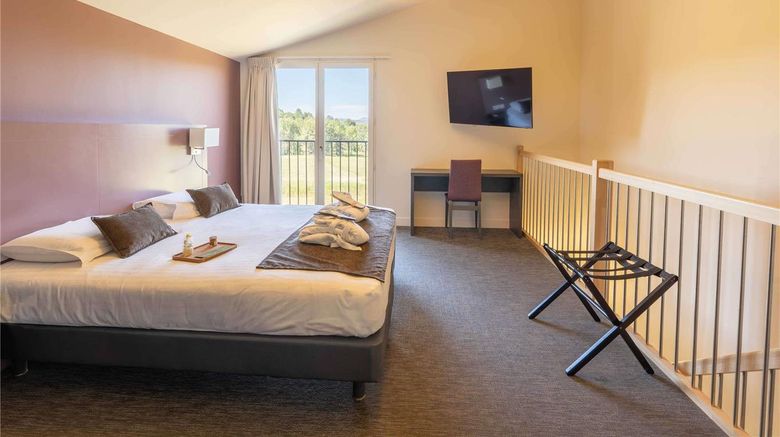 <b>Mercure Aix en Provence Ste Victoire Exterior</b>. Images powered by <a href="https://iceportal.shijigroup.com/" title="IcePortal" target="_blank">IcePortal</a>.