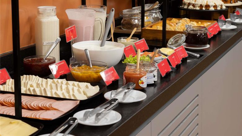 <b>Ibis Belo Horizonte Savassi Restaurant</b>. Images powered by <a href="https://iceportal.shijigroup.com/" title="IcePortal" target="_blank">IcePortal</a>.