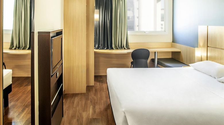 <b>Ibis Belo Horizonte Savassi Room</b>. Images powered by <a href="https://iceportal.shijigroup.com/" title="IcePortal" target="_blank">IcePortal</a>.