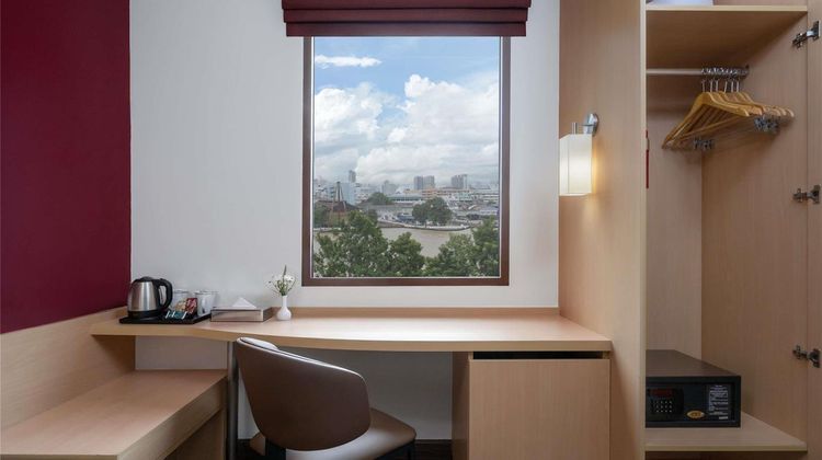 Hotel Ibis Bangkok Riverside Room