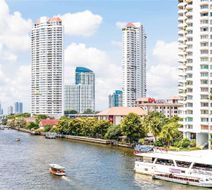 Hotel Ibis Bangkok Riverside Exterior
