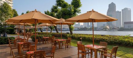 Hotel Ibis Bangkok Riverside Exterior