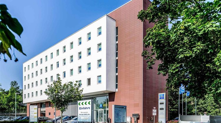 Ibis Budget Augsburg City Exterior