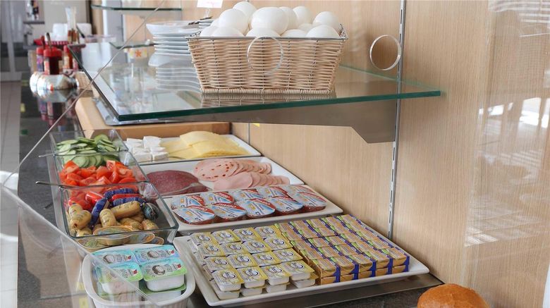 <b>Ibis Budget Augsburg City Restaurant</b>. Images powered by <a href="https://iceportal.shijigroup.com/" title="IcePortal" target="_blank">IcePortal</a>.