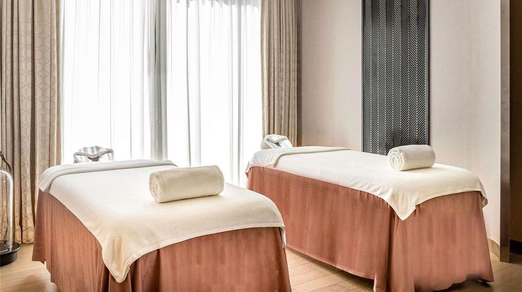 V Villas Hua Hin Spa