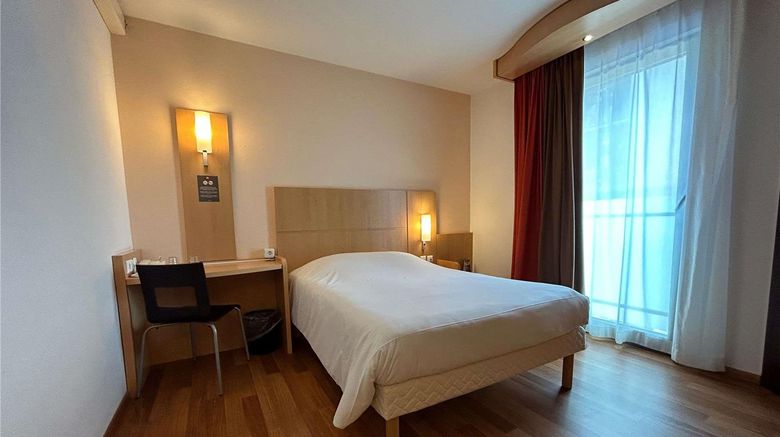 <b>Ibis Esch Belval Room</b>. Images powered by <a href="https://iceportal.shijigroup.com/" title="IcePortal" target="_blank">IcePortal</a>.