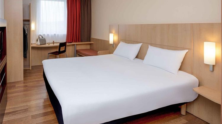 Ibis Esch Belval Room