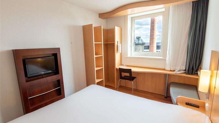 Ibis Esch Belval Room