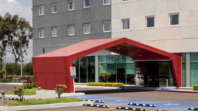 <b>Hotel Ibis Aguascalientes Norte Exterior</b>. Images powered by <a href="https://iceportal.shijigroup.com/" title="IcePortal" target="_blank">IcePortal</a>.