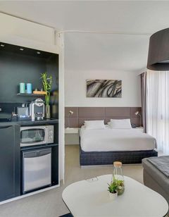 Novotel Suites Paris Issy les Molineaux