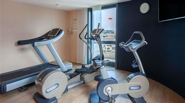 <b>Novotel Suites Paris Issy les Molineaux Health</b>. Images powered by <a href="https://iceportal.shijigroup.com/" title="IcePortal" target="_blank">IcePortal</a>.