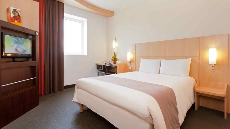 Ibis Malabo Hotel Room