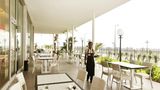 <b>Ibis Bata Restaurant</b>. Images powered by <a href="https://iceportal.shijigroup.com/" title="IcePortal" target="_blank">IcePortal</a>.