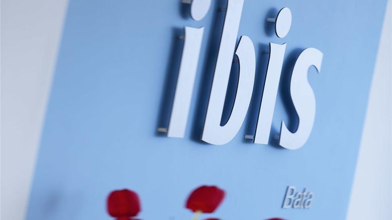 <b>Ibis Bata Exterior</b>. Images powered by <a href="https://iceportal.shijigroup.com/" title="IcePortal" target="_blank">IcePortal</a>.