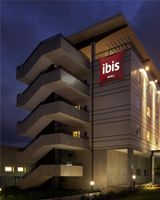 Ibis Bata