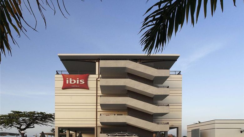 <b>Ibis Bata Exterior</b>. Images powered by <a href="https://iceportal.shijigroup.com/" title="IcePortal" target="_blank">IcePortal</a>.