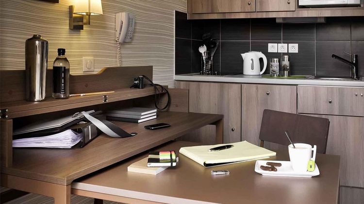 Adagio Strasbourg Place Kleber Room