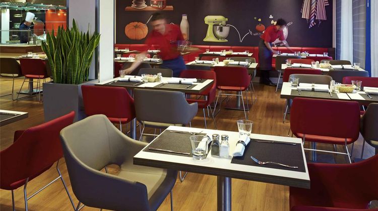Ibis Warszawa Reduta Hotel Restaurant