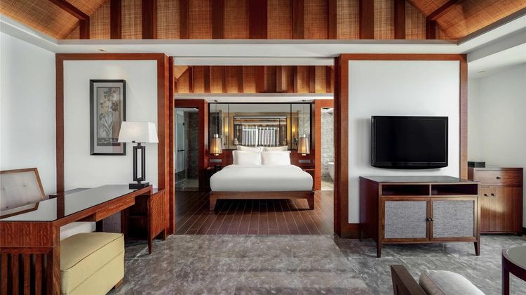Pullman Sanya Bay Resort & Spa Suite