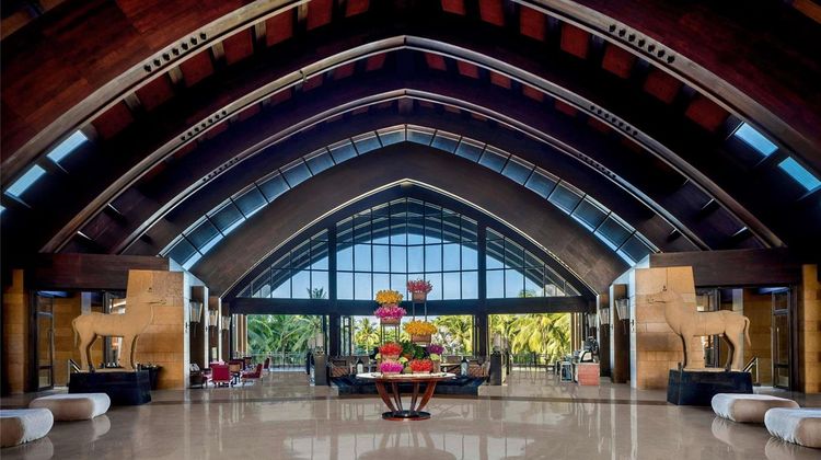 Pullman Sanya Bay Resort & Spa Exterior