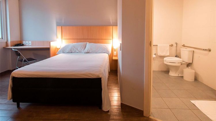 Ibis Presidente Prudente Room