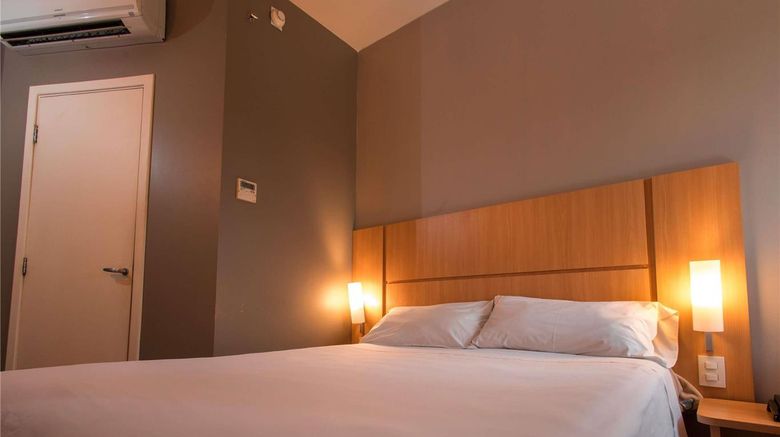 <b>Ibis Presidente Prudente Room</b>. Images powered by <a href="https://iceportal.shijigroup.com/" title="IcePortal" target="_blank">IcePortal</a>.