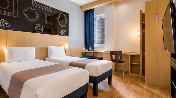 Ibis Kyiv City Center Room
