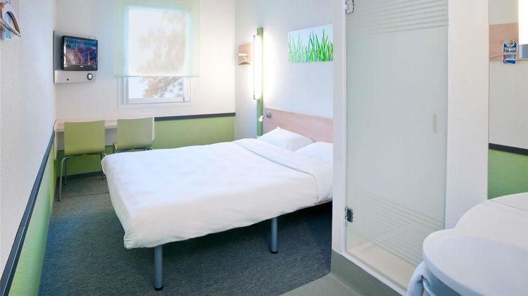 Ibis Budget Torun Exterior