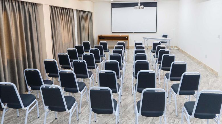 <b>Ibis Vitoria Da Conquista Meeting</b>. Images powered by <a href="https://iceportal.shijigroup.com/" title="IcePortal" target="_blank">IcePortal</a>.