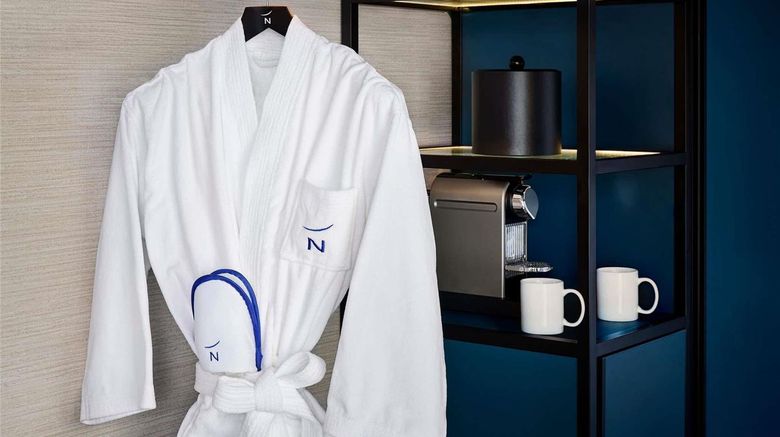 <b>Novotel Toronto Vaughan Centre Suite</b>. Images powered by <a href="https://iceportal.shijigroup.com/" title="IcePortal" target="_blank">IcePortal</a>.