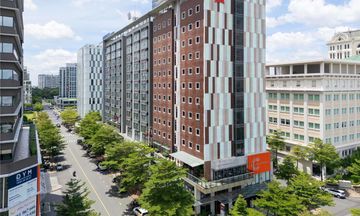 Ibis Saigon South