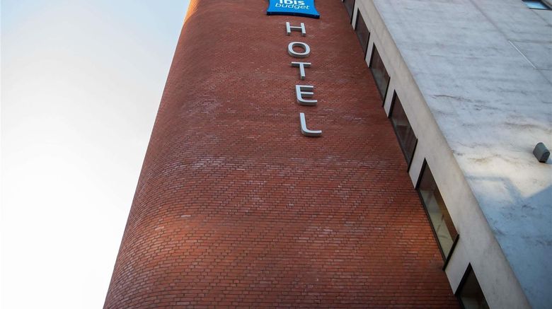 <b>Ibis Budget Belfast City Centre Exterior</b>. Images powered by <a href="https://iceportal.shijigroup.com/" title="IcePortal" target="_blank">IcePortal</a>.