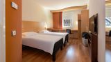<b>Ibis Stuttgart Airport Messe Room</b>. Images powered by <a href="https://iceportal.shijigroup.com/" title="IcePortal" target="_blank">IcePortal</a>.
