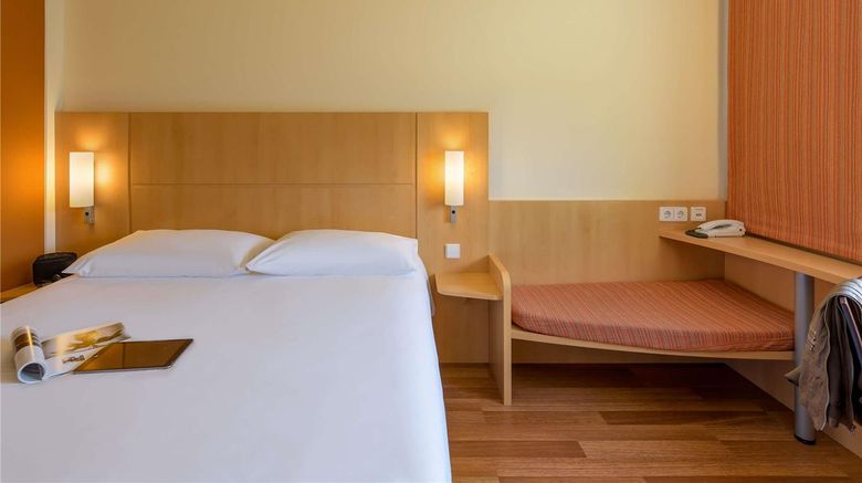 <b>Ibis Stuttgart Airport Messe Room</b>. Images powered by <a href="https://iceportal.shijigroup.com/" title="IcePortal" target="_blank">IcePortal</a>.