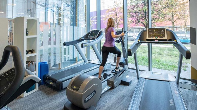<b>Novotel Suites Luxembourg Hotel Health</b>. Images powered by <a href="https://iceportal.shijigroup.com/" title="IcePortal" target="_blank">IcePortal</a>.