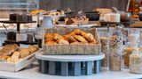 <b>Novotel Suites Luxembourg Hotel Restaurant</b>. Images powered by <a href="https://iceportal.shijigroup.com/" title="IcePortal" target="_blank">IcePortal</a>.