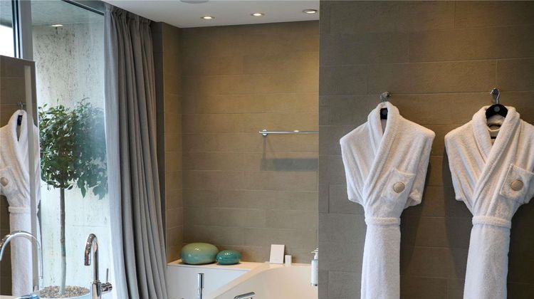 Pullman Paris Tour Eiffel Suite