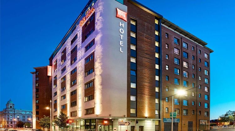 Hotel Ibis Belfast City Centre Exterior
