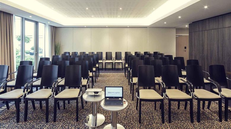 <b>Mercure Brussels Centre Midi Meeting</b>. Images powered by <a href="https://iceportal.shijigroup.com/" title="IcePortal" target="_blank">IcePortal</a>.